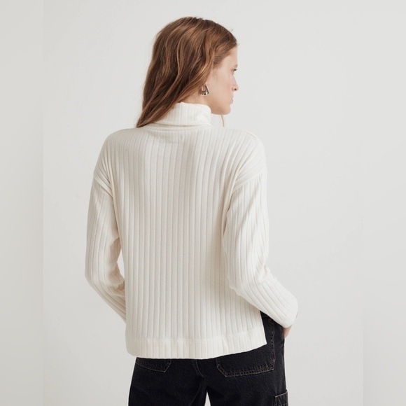Madewell Relaxed Turtleneck Tee NO576 - Picture 4 of 5